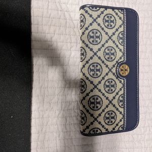 T MONOGRAM JACQUARD ZIP SLIM WALLET